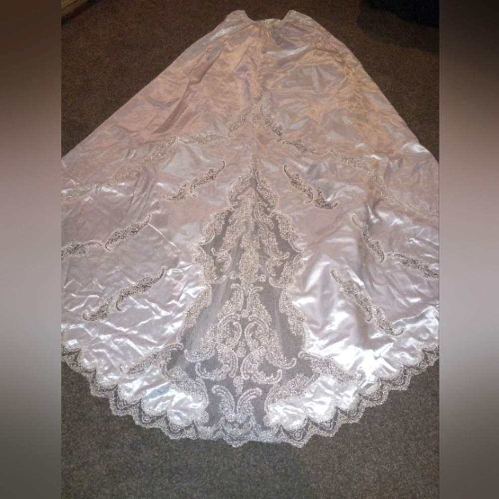 Cathedral Train - image 1